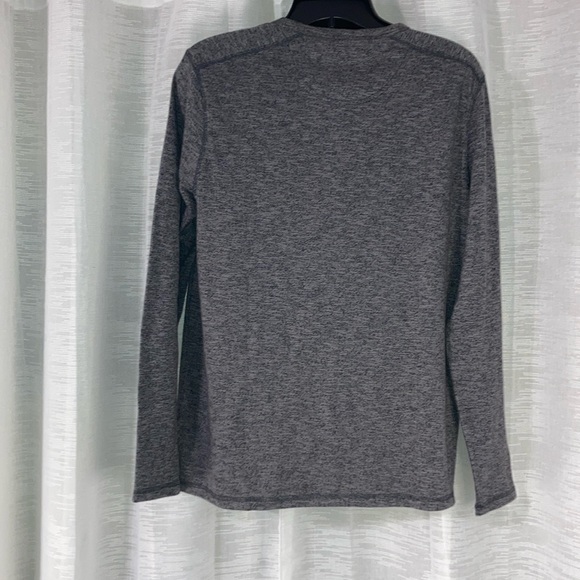 Treasure & Bond Double Knit Henley Size XL Long sleeve Gray. 3 button placket . - Picture 2 of 9
